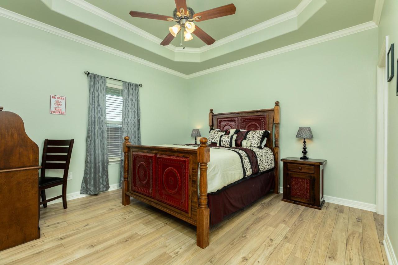 The Firehouse Villa Bolivar Peninsula Eksteriør billede